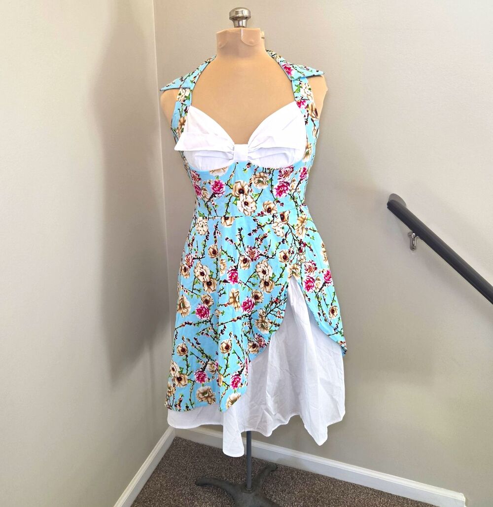 1950s Style Rockabilly Floral Print A Line Halter Dress Audrey Hepburn Pin-Up